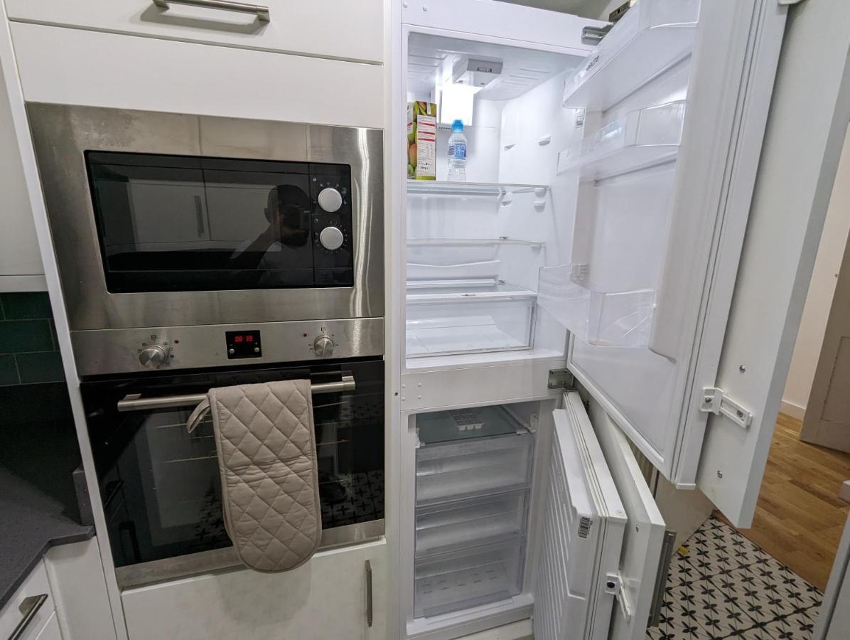 Fantastic 3-Bedroom House In London Morden  Luaran gambar